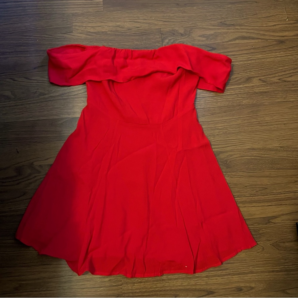 Red lulu’s dress ~size small ~ off the shoulder